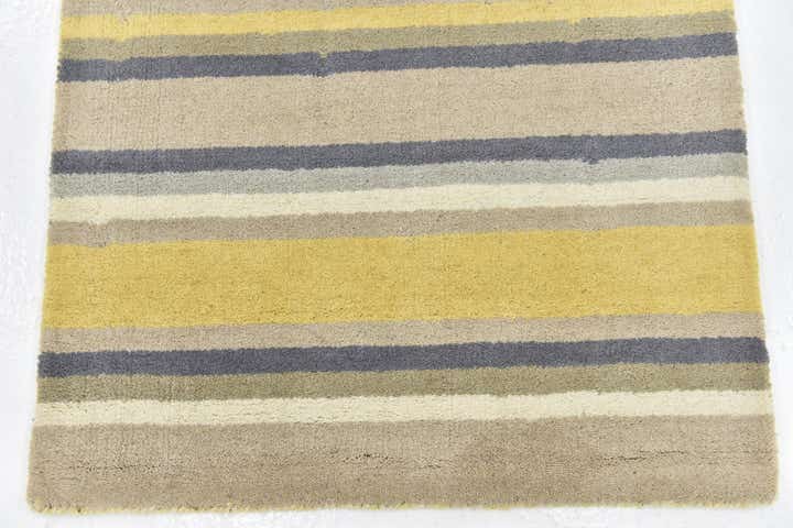 2' 9 x 5' Luna Wool Rug