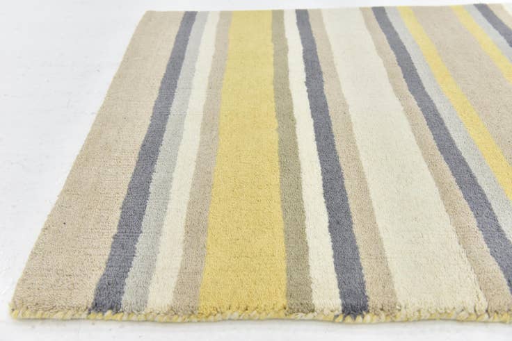 Detail image of 2' 9 x 5' Luna Wool Rug