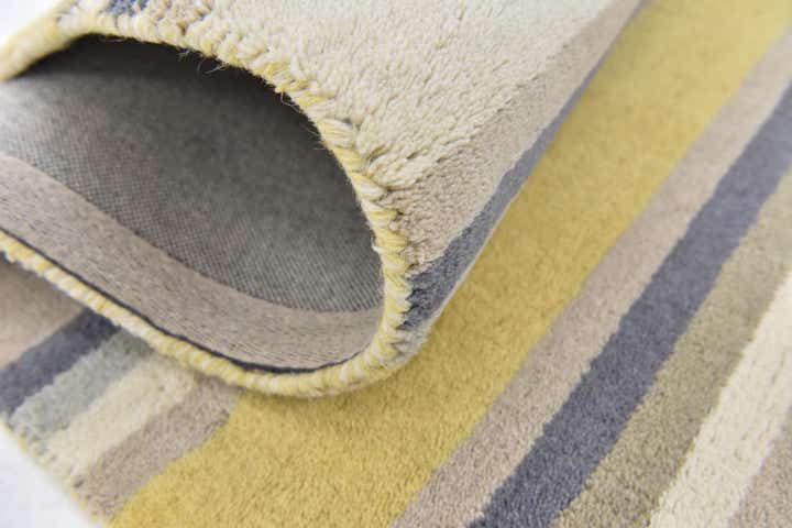 2' 9 x 5' Luna Wool Rug