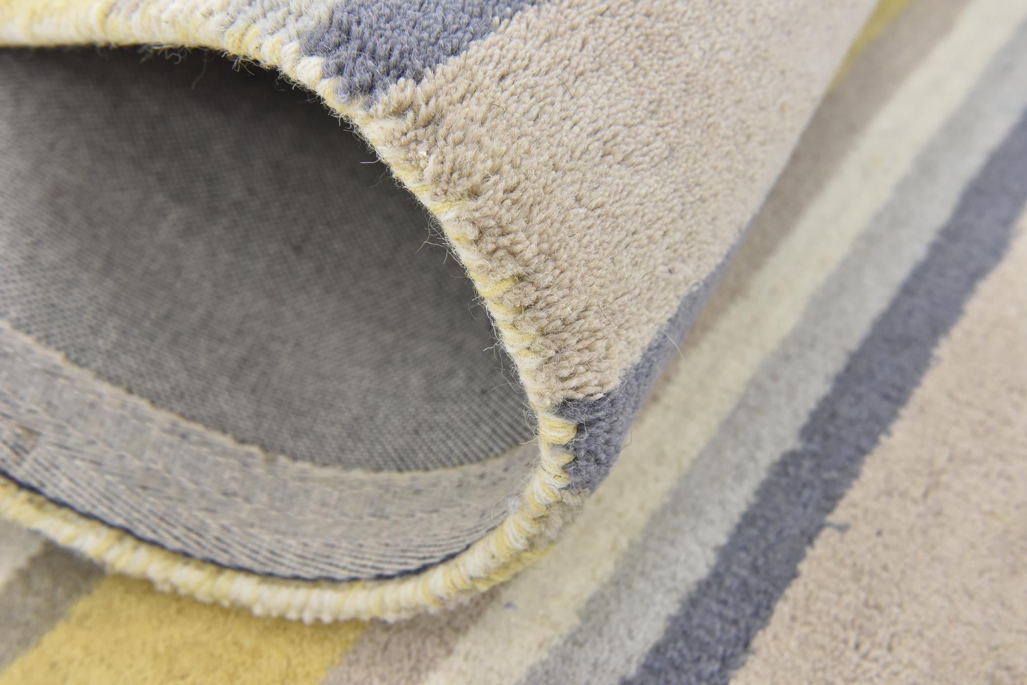 2' 8 x 4' 10 Luna Wool Rug