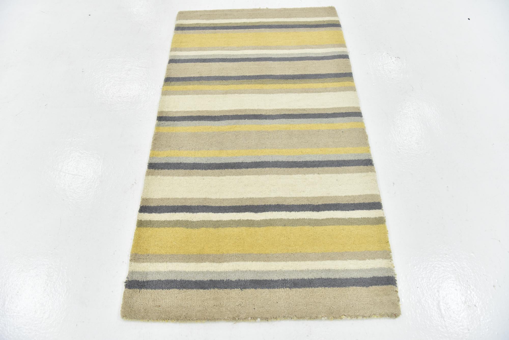2' 9 x 4' 10 Luna Wool Rug