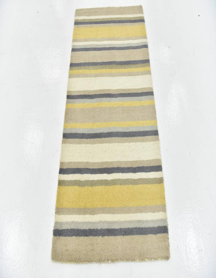 Detail image of 2' 9 x 4' 10 Luna Wool Rug