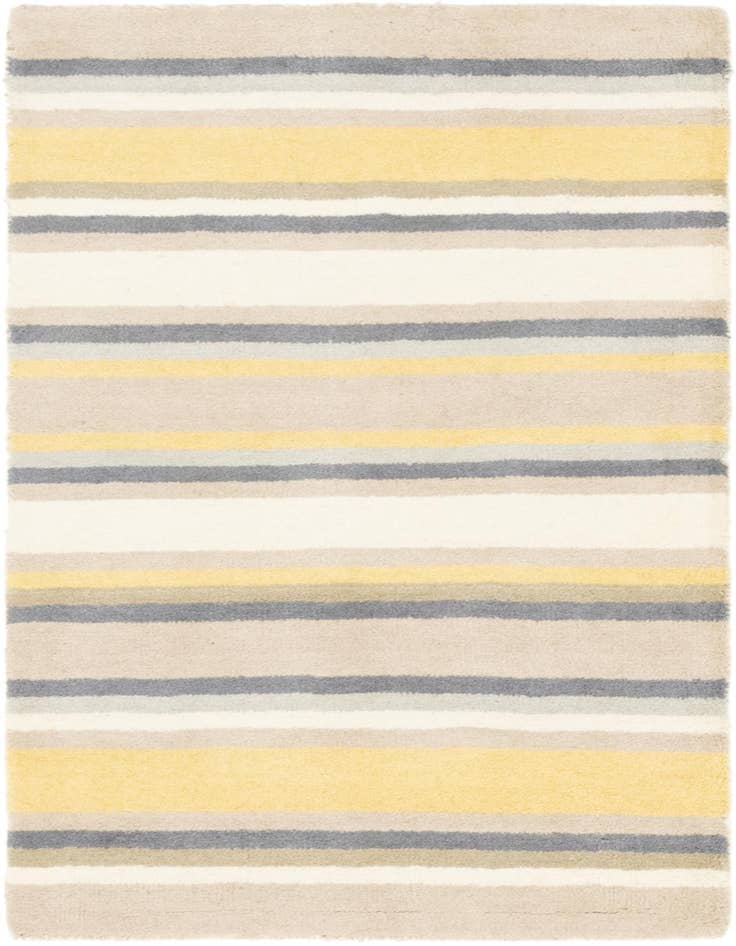 Detail image of 2' 9 x 4' 10 Luna Wool Rug