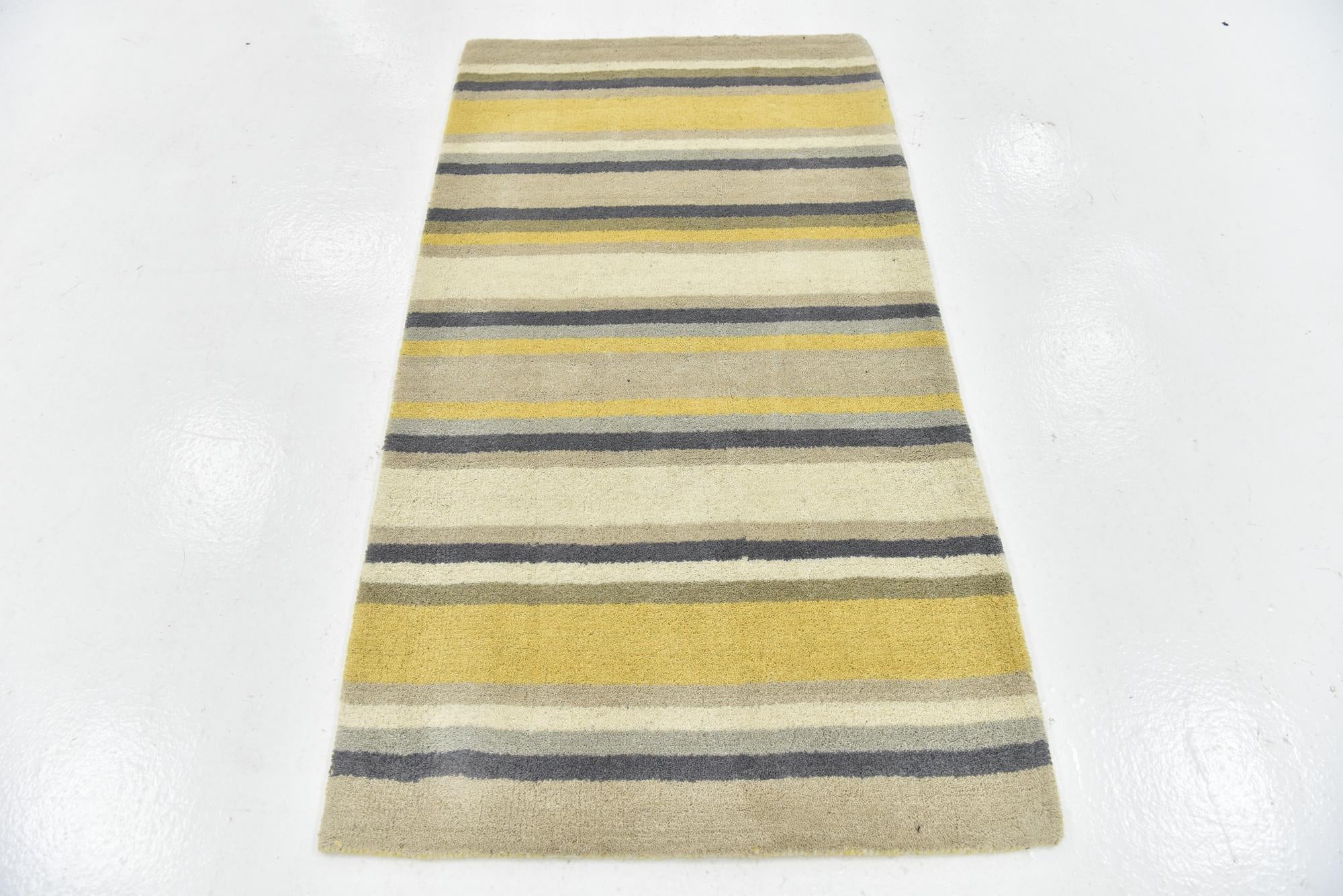 2' 8 x 4' 10 Luna Wool Rug