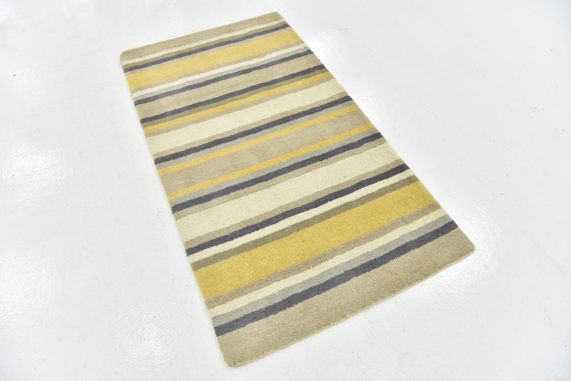 2' 8 x 5' Luna Wool Rug