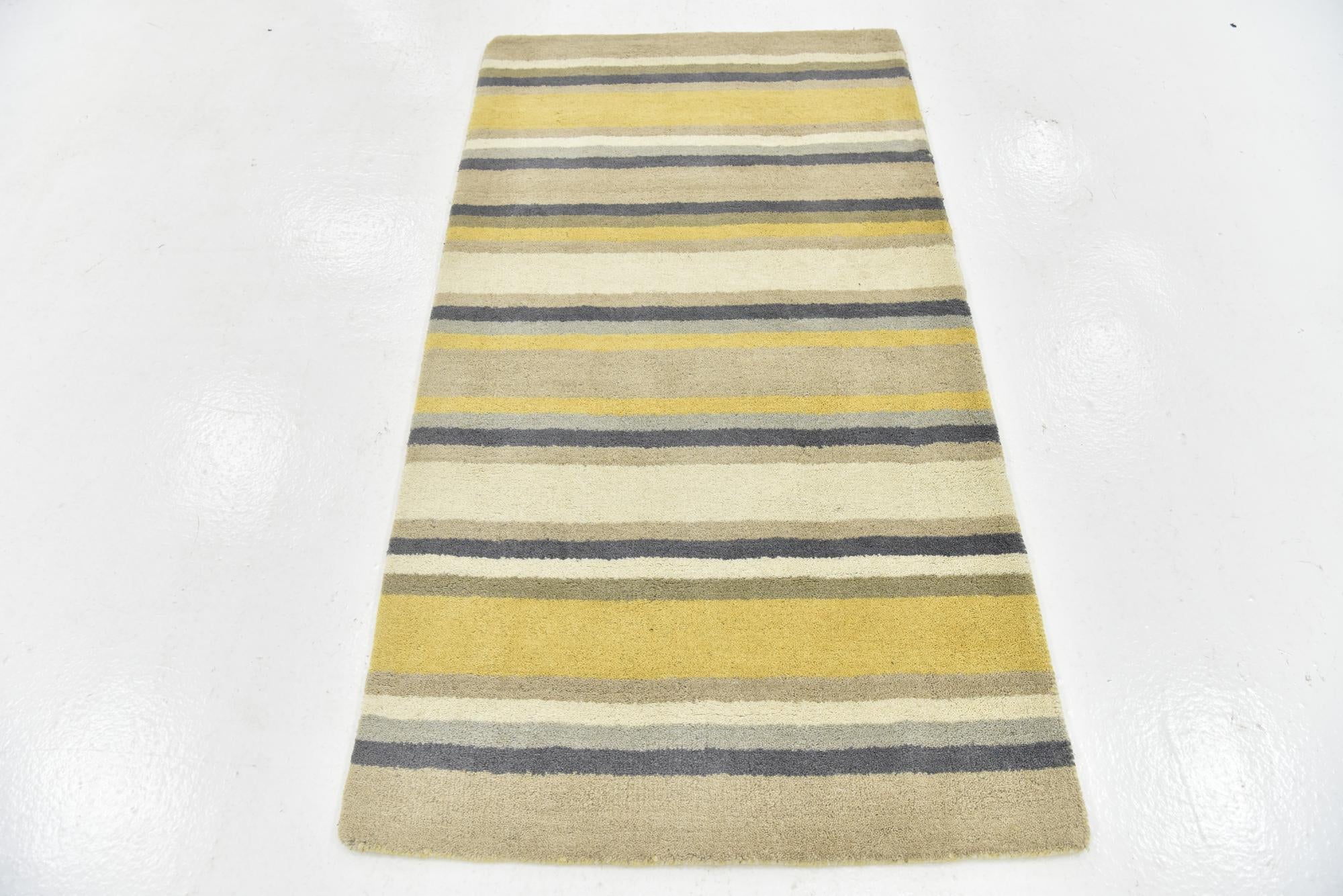 2' 8 x 5' Luna Wool Rug
