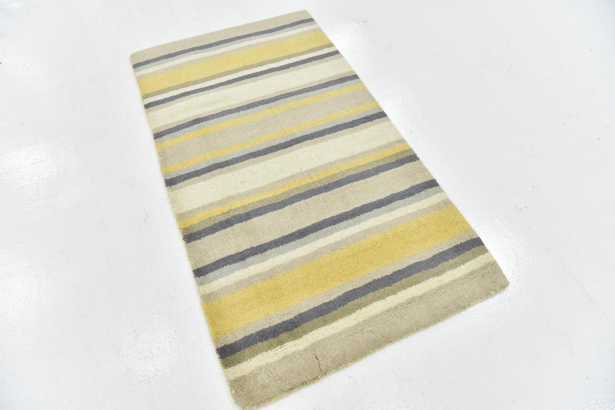 2' 8 x 5' Luna Wool Rug