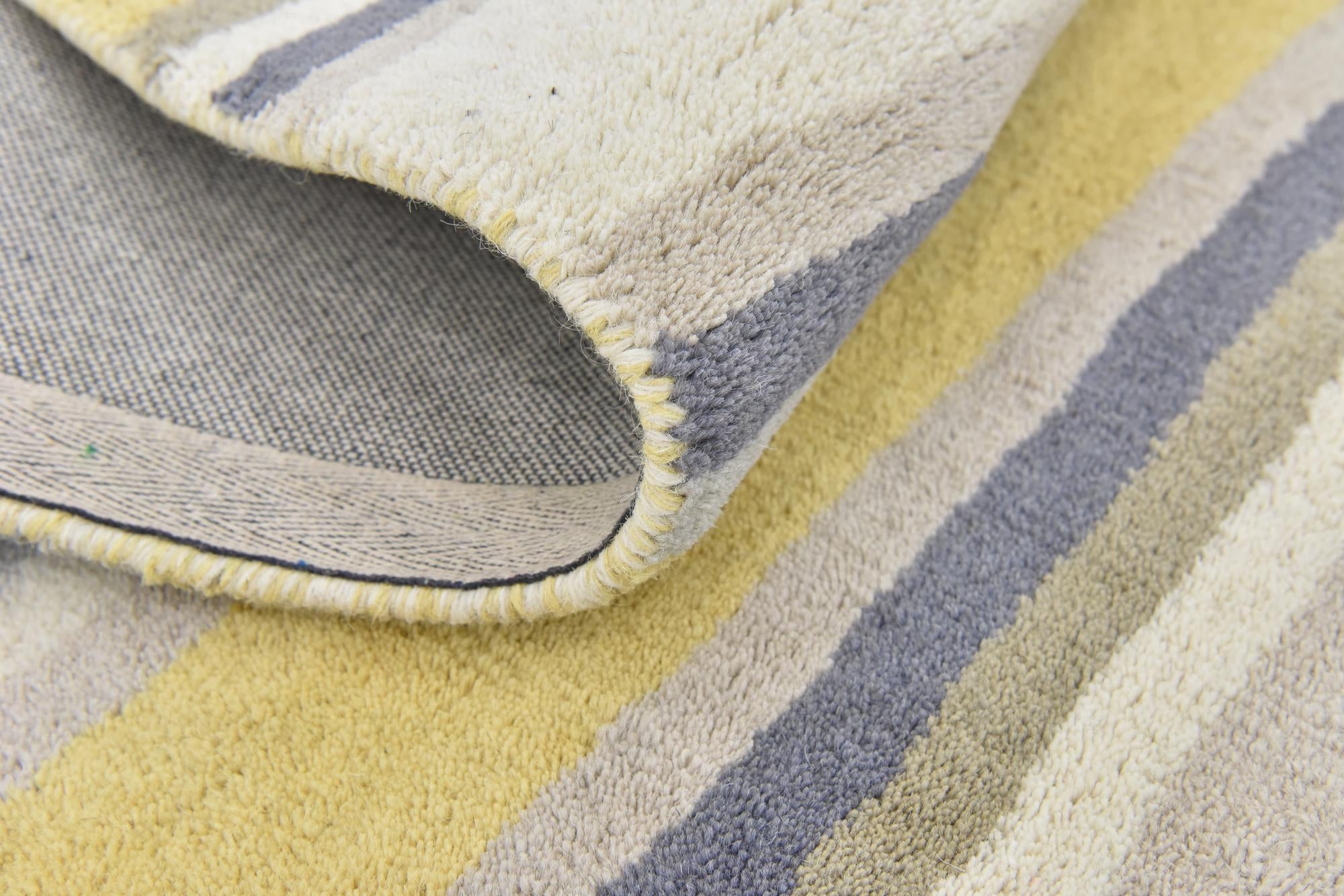 2' 8 x 5' Luna Wool Rug
