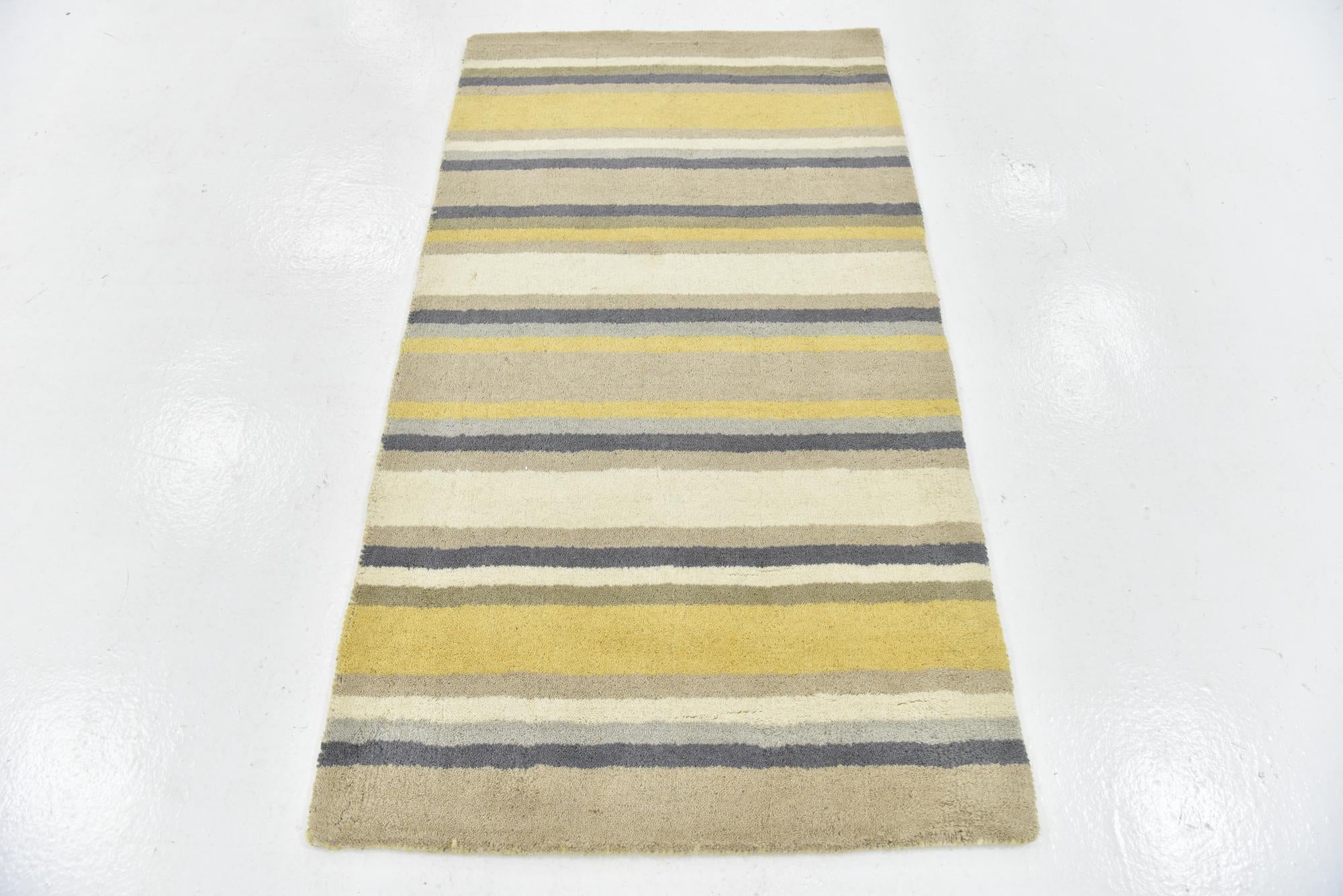 2' 8 x 4' 10 Luna Wool Rug