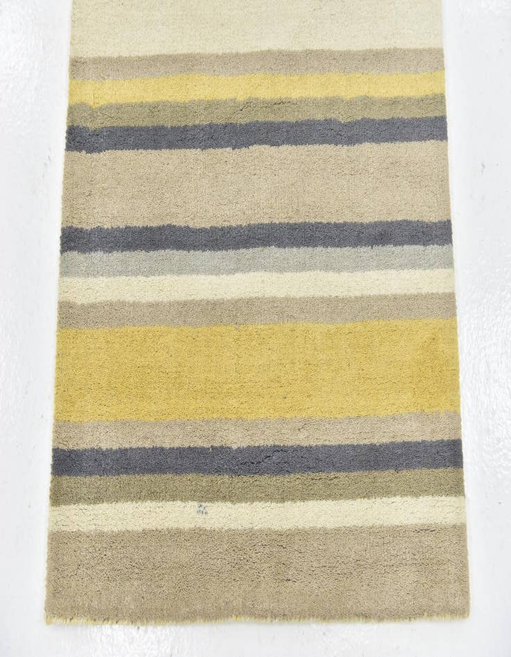 Detail image of 2' 8 x 5' Luna Wool Rug