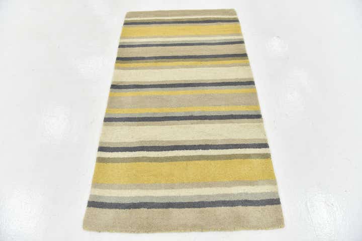 2' 8 x 4' 10 Luna Wool Rug