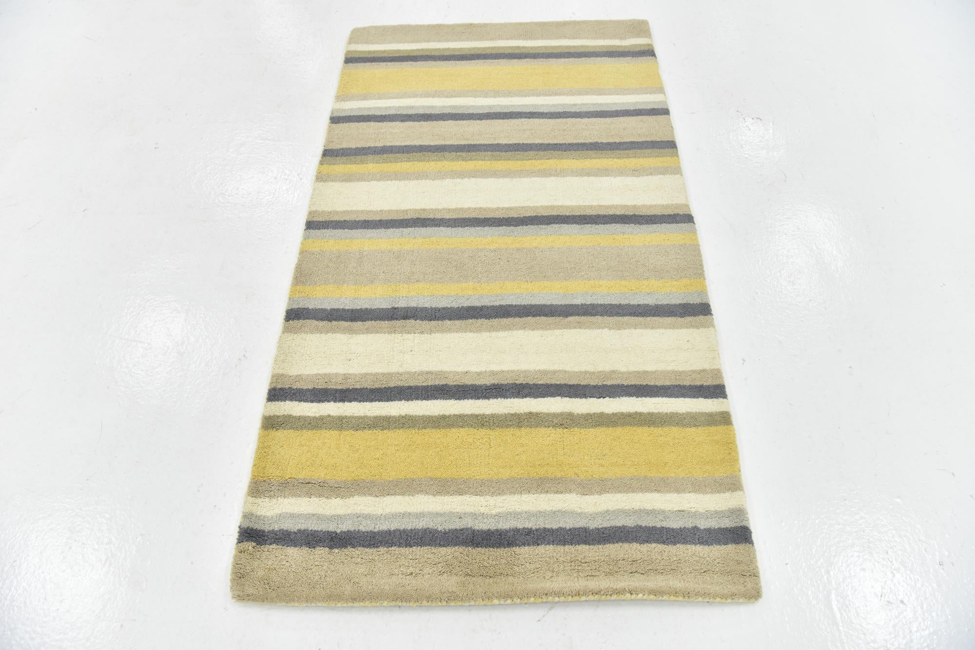 2' 8 x 4' 10 Luna Wool Rug