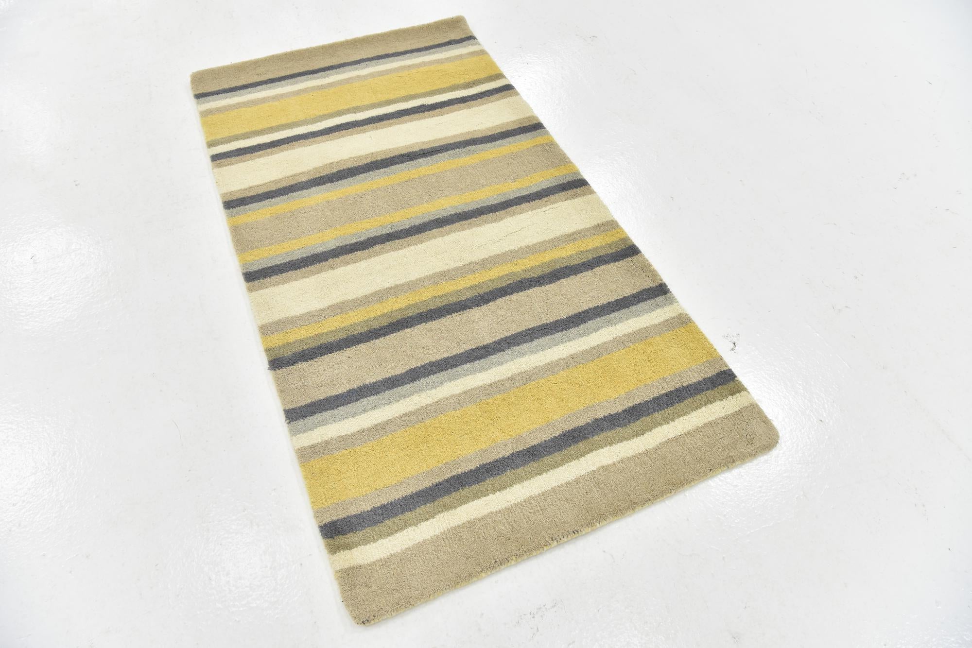 2' 8 x 5' Luna Wool Rug