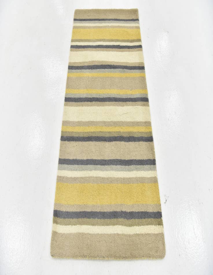 Detail image of 2' 8 x 5' Luna Wool Rug