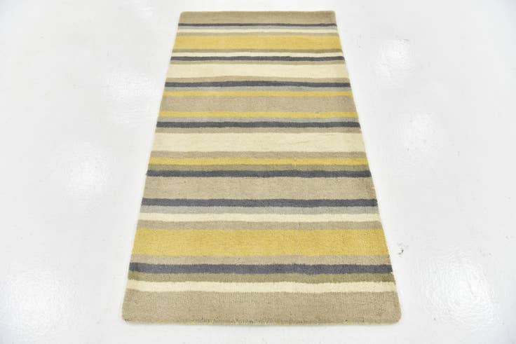 Detail image of 2' 8 x 5' Luna Wool Rug