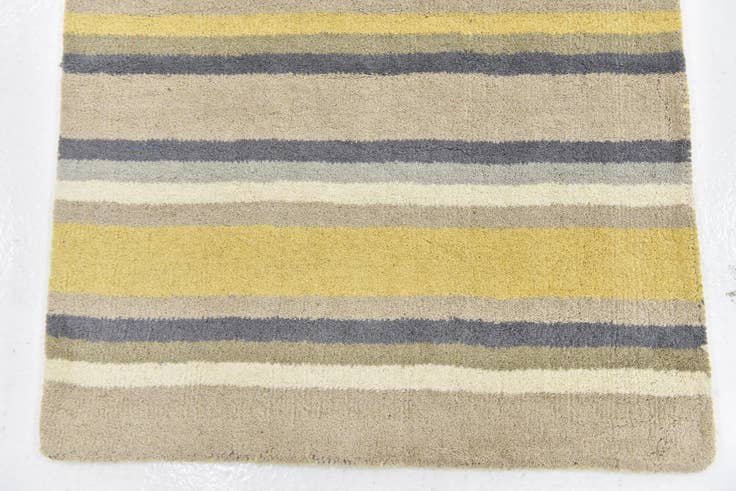 Detail image of 2' 8 x 5' Luna Wool Rug