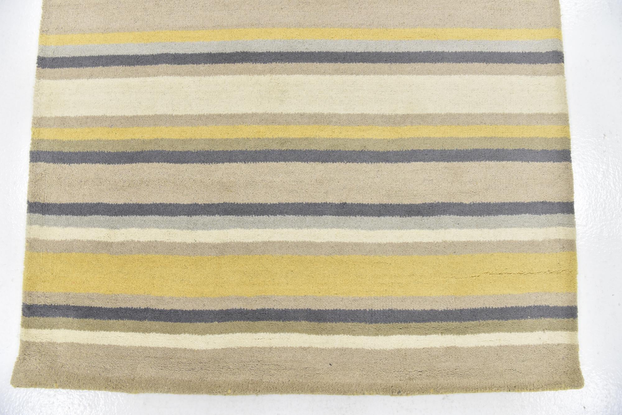 4' x 5' 8 Luna Wool Rug
