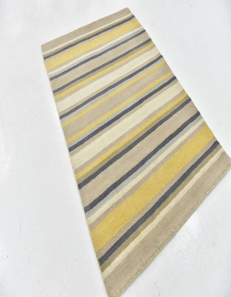 Detail image of 4' x 5' 6 Luna Wool Rug
