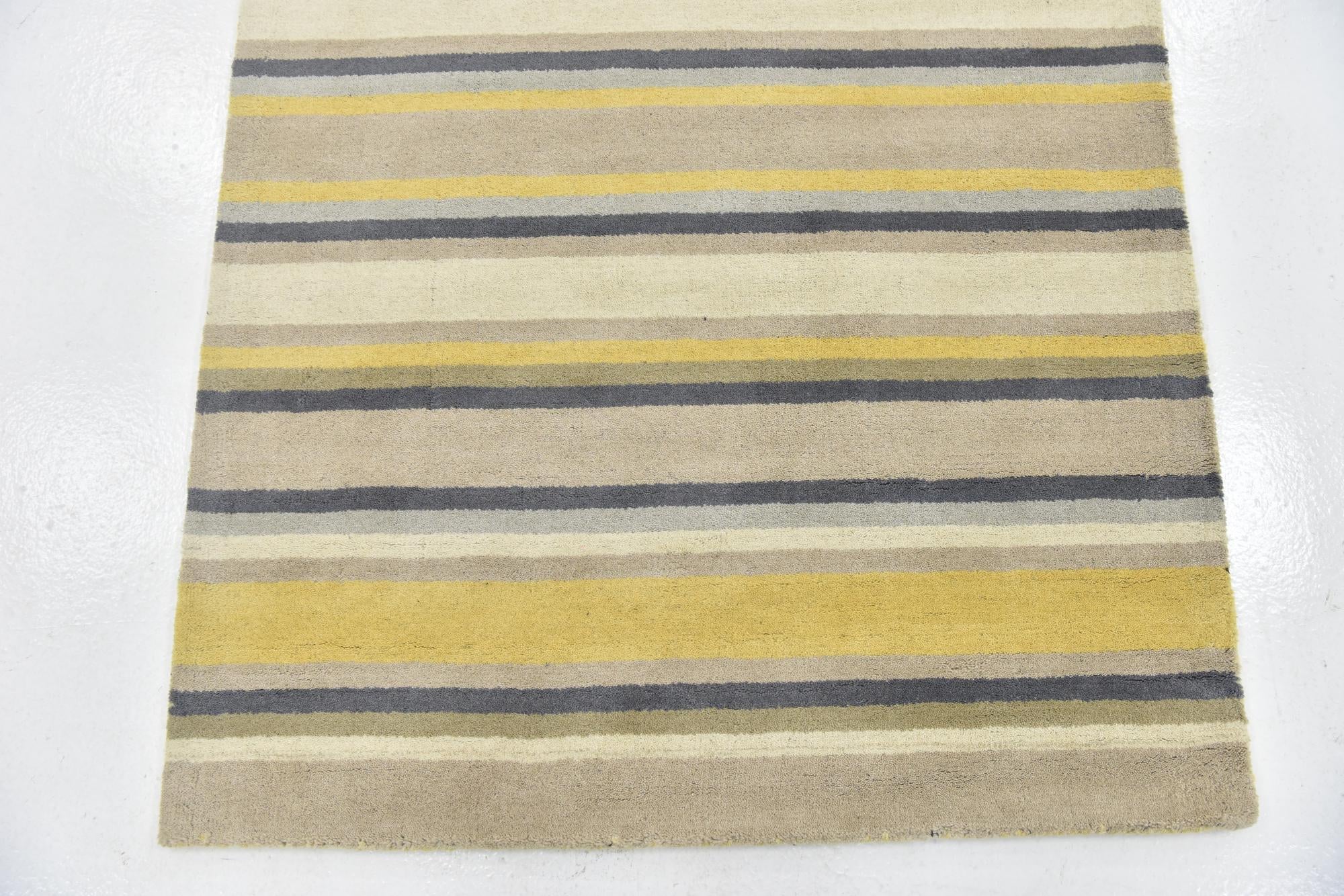 4' x 5' 6 Luna Wool Rug