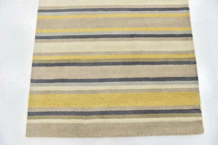 4' x 5' 6 Luna Wool Rug