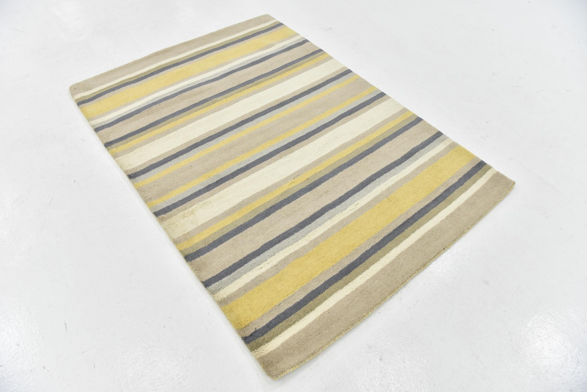 4' x 5' 6 Luna Wool Rug