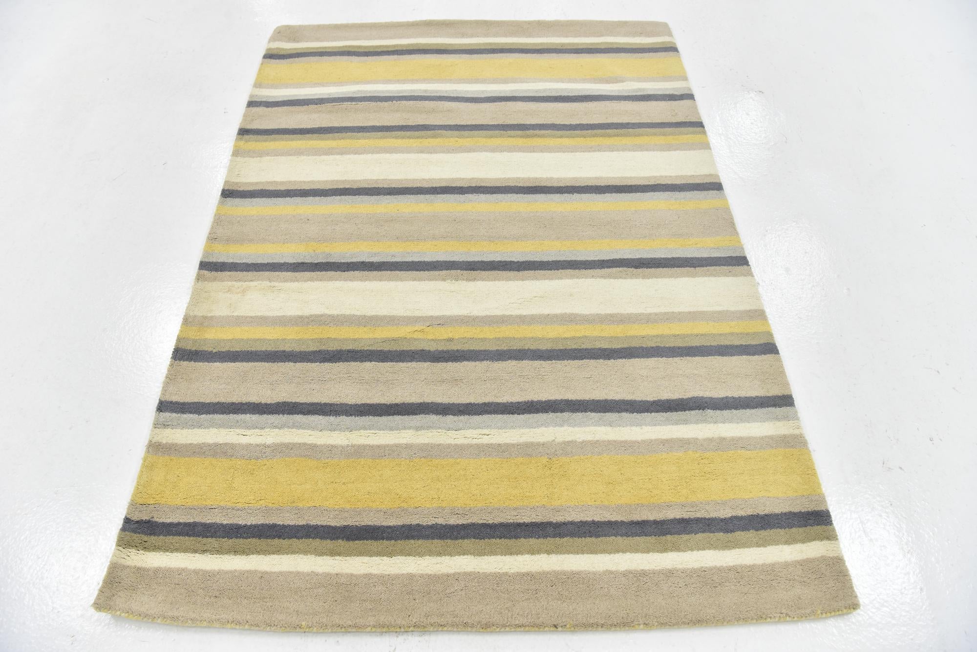 4' x 5' 6 Luna Wool Rug
