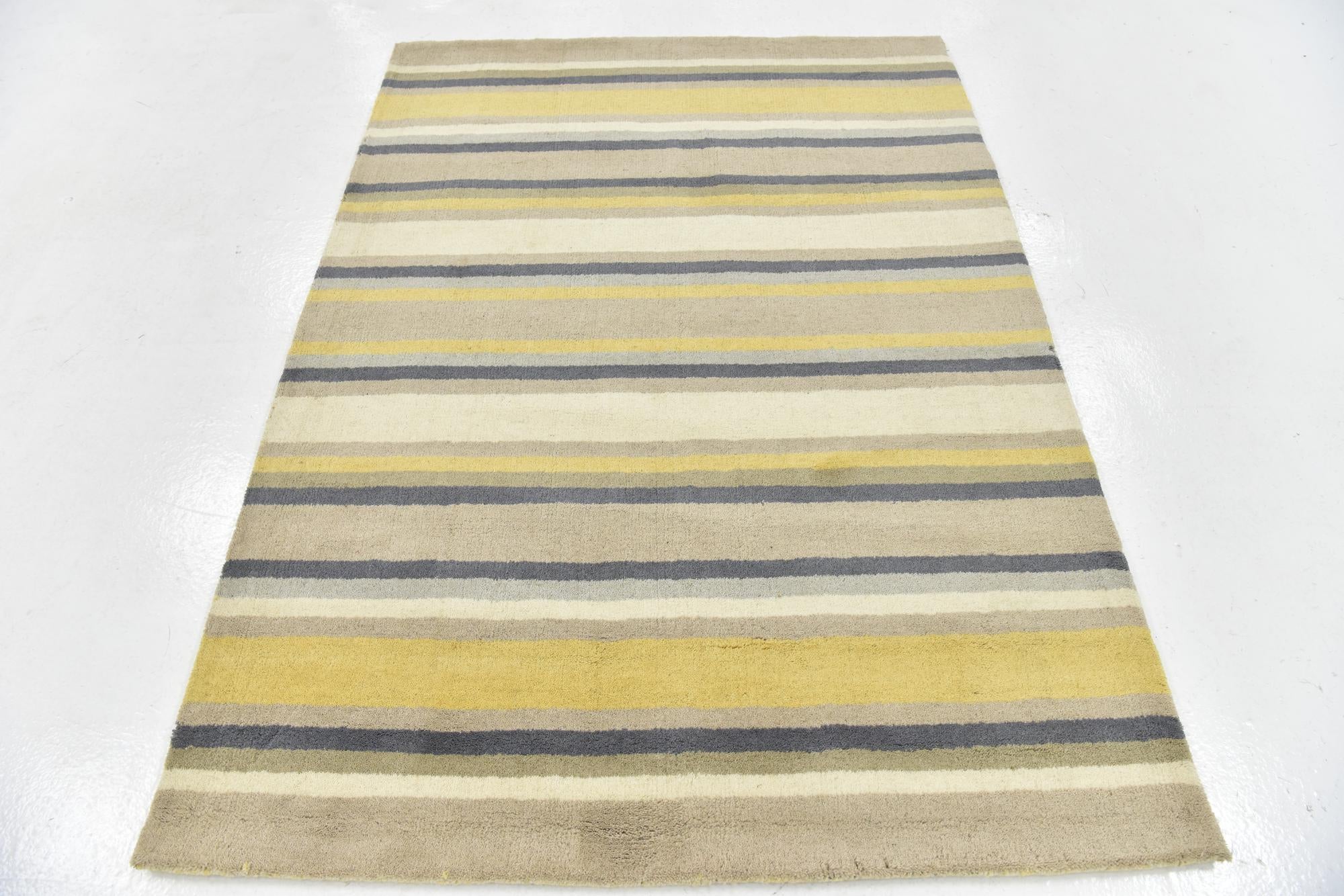 4' x 5' 6 Luna Wool Rug
