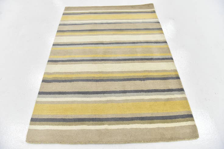 Detail image of 3' 10 x 5' 6 Luna Wool Rug