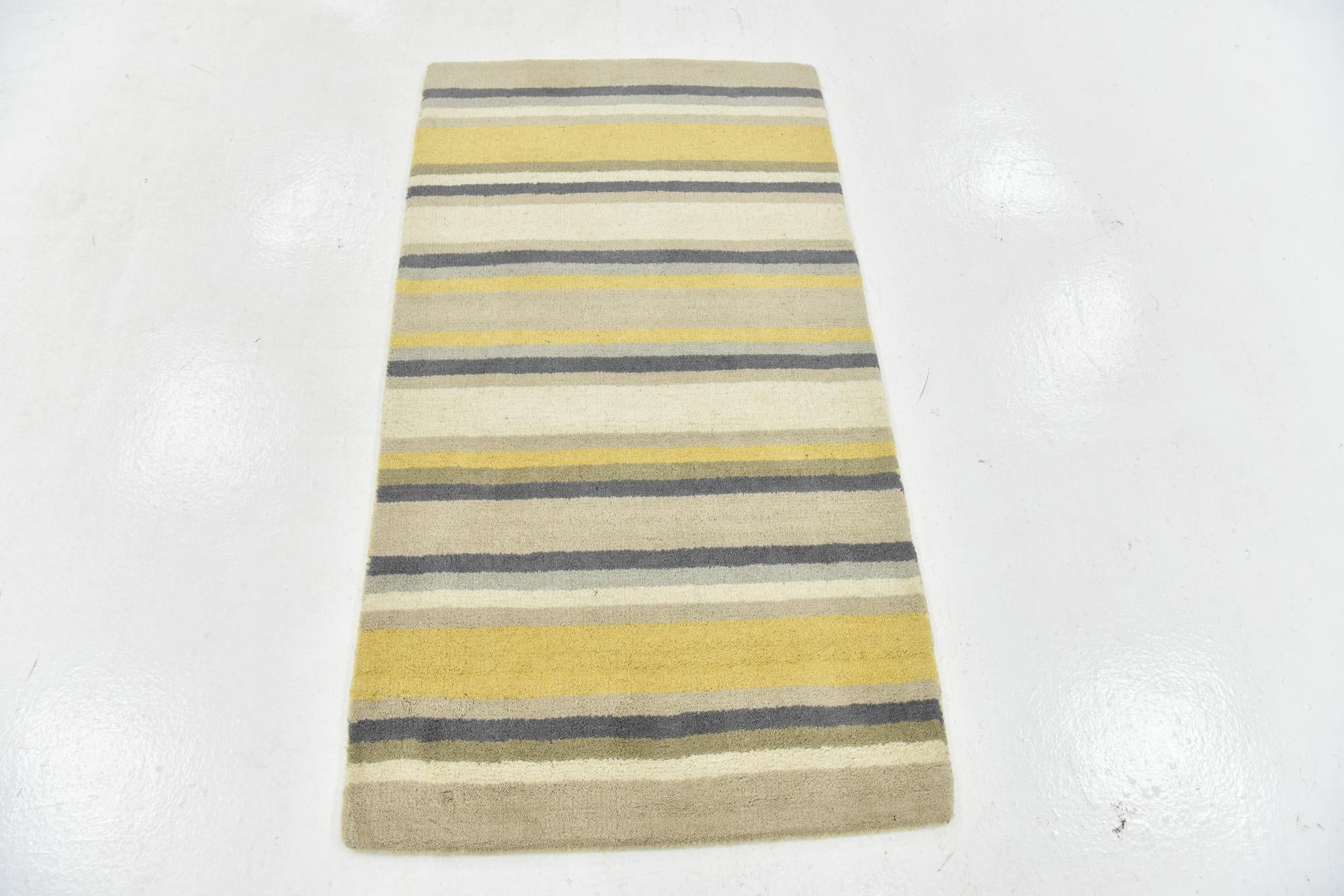 2' 8 x 5' Luna Wool Rug