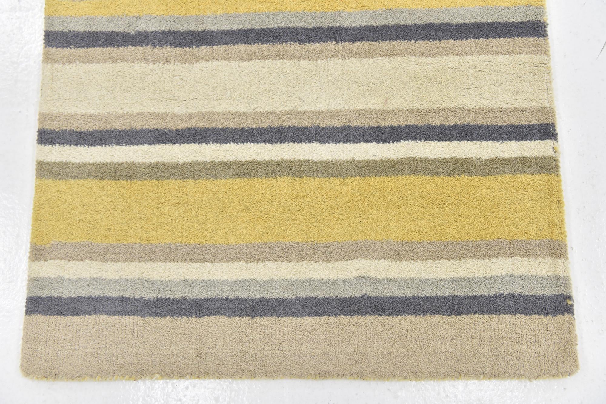 2' 9 x 5' Luna Wool Rug
