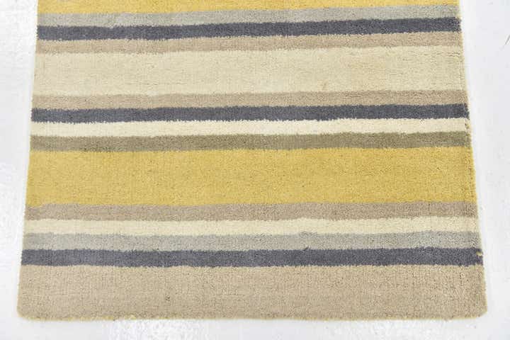 2' 9 x 5' Luna Wool Rug