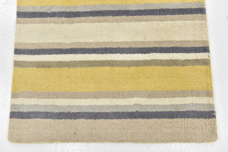 Detail image of 2' 9 x 5' Luna Wool Rug