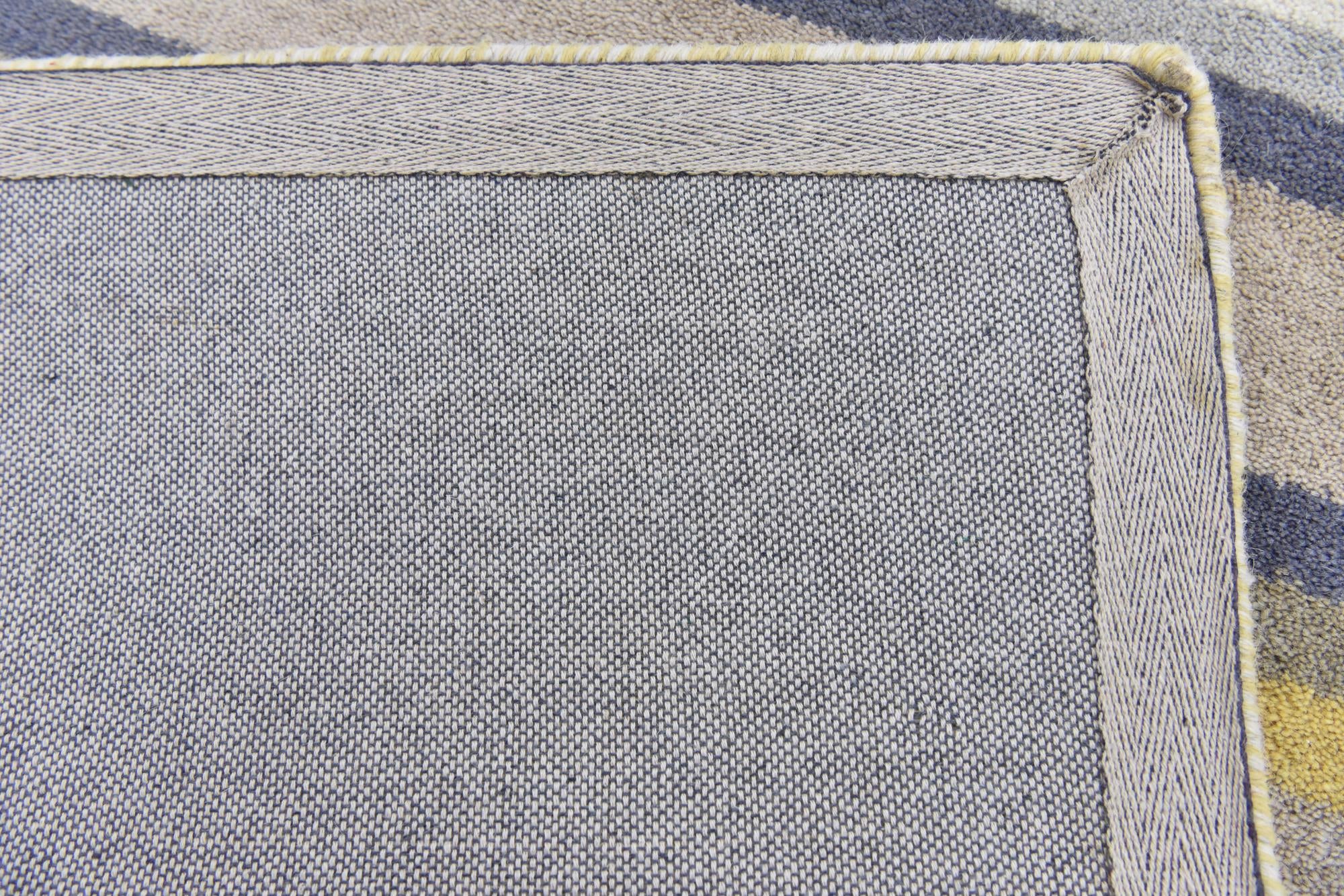 2' 9 x 5' Luna Wool Rug