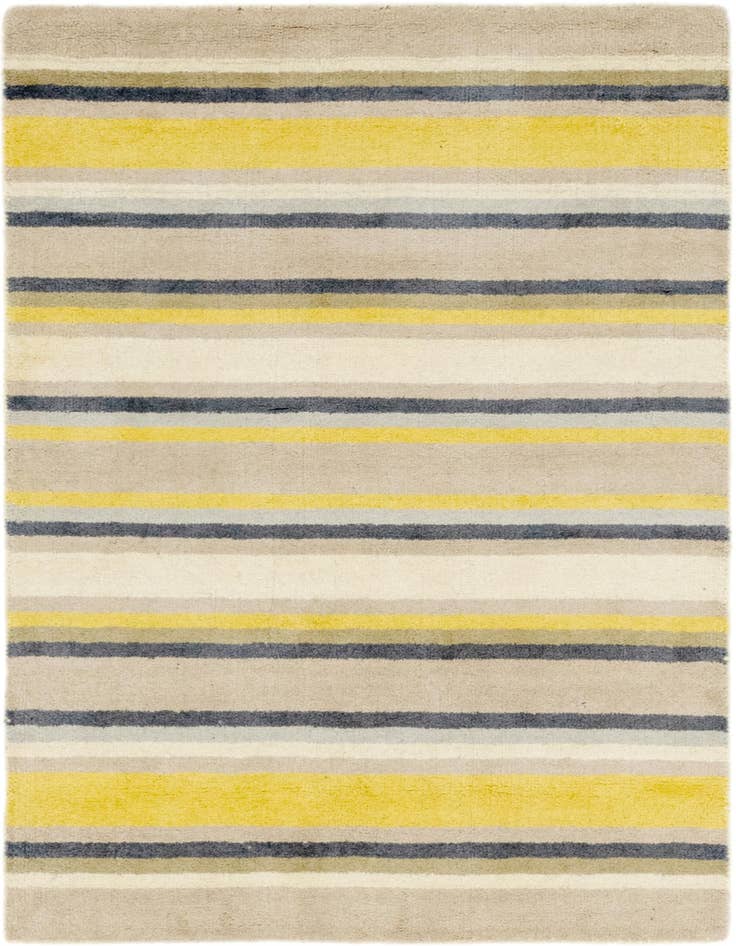 Detail image of 4' x 5' 7 Luna Wool Rug