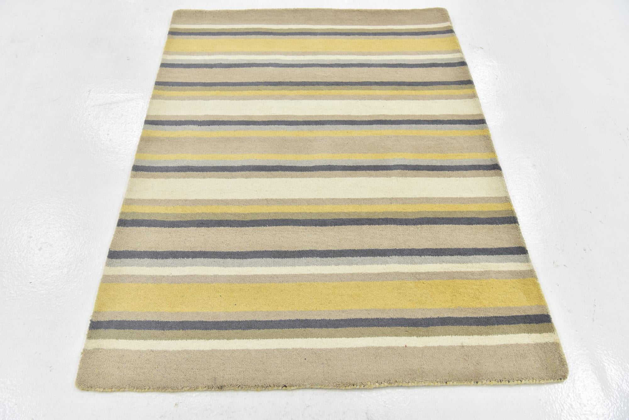 4' x 5' 7 Luna Wool Rug