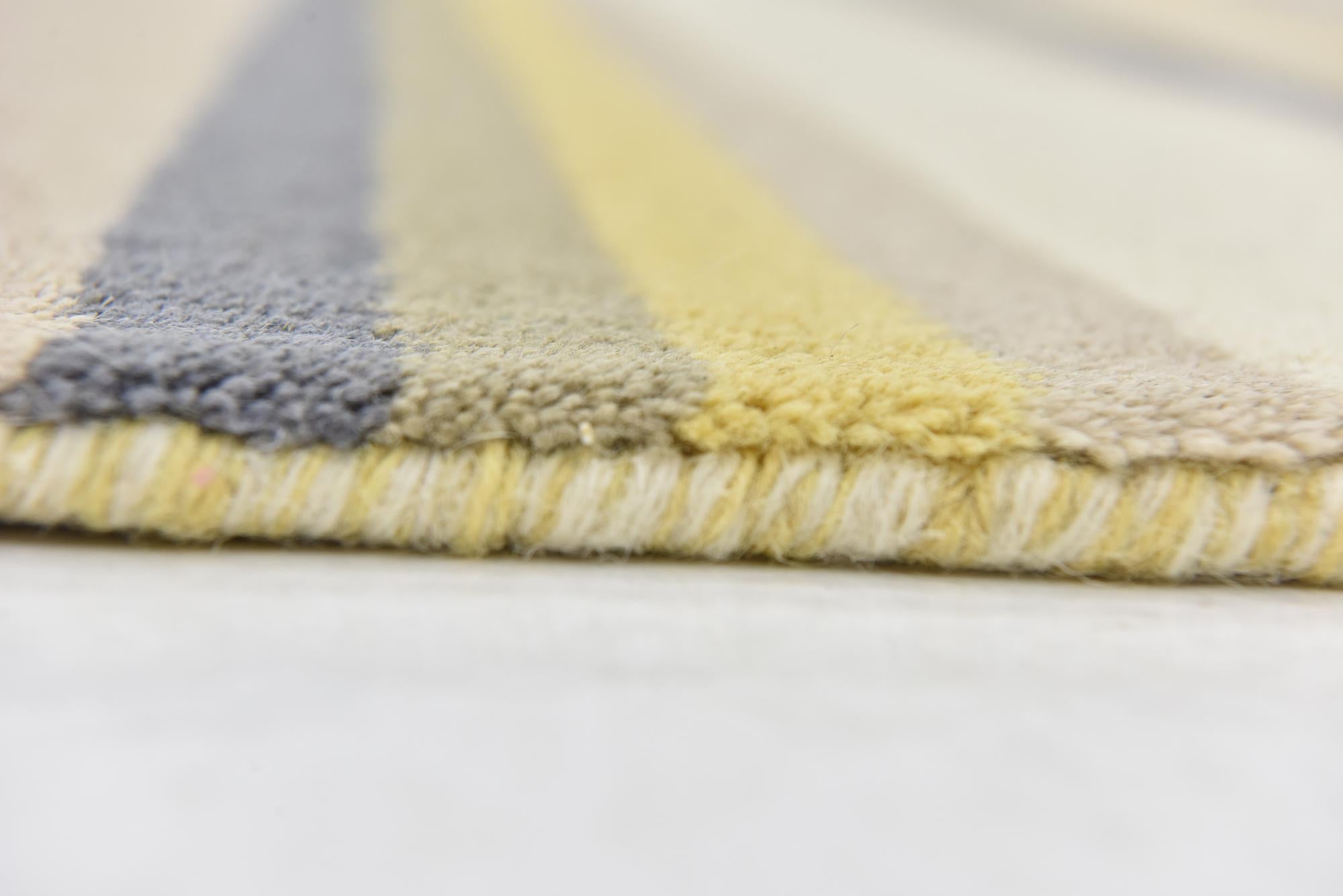4' x 5' 8 Luna Wool Rug