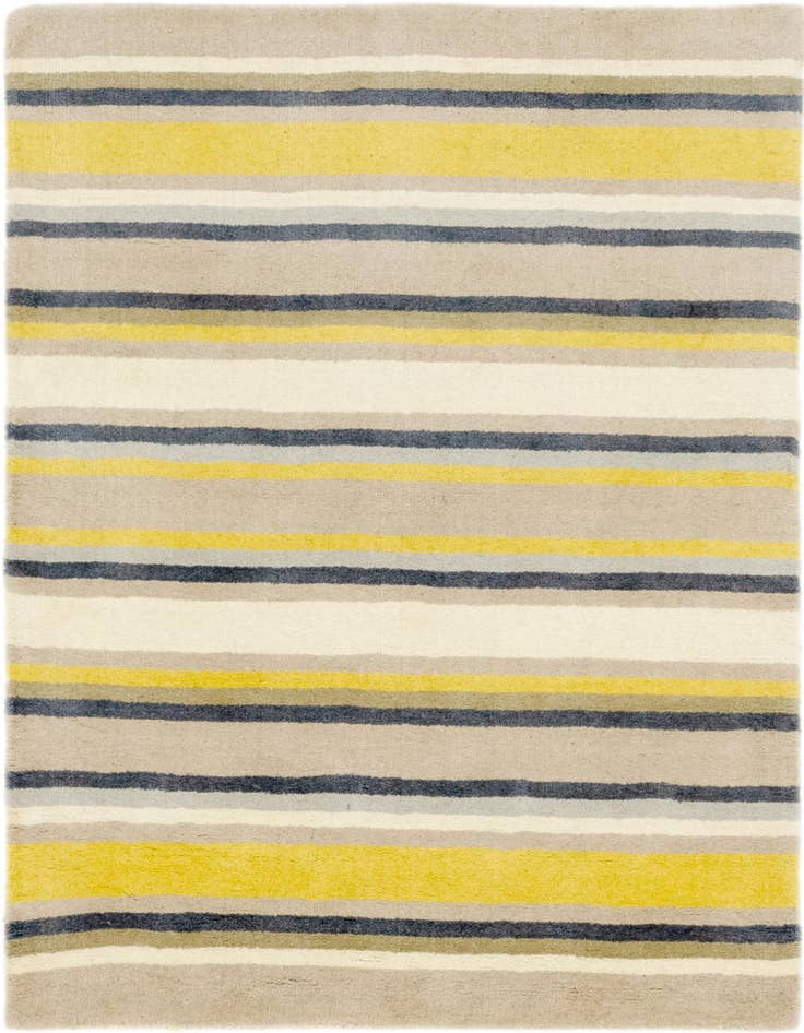 Detail image of 4' x 5' 7 Luna Wool Rug