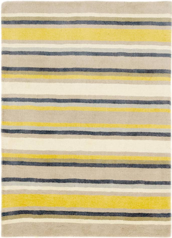 Detail image of 4' x 5' 7 Luna Wool Rug