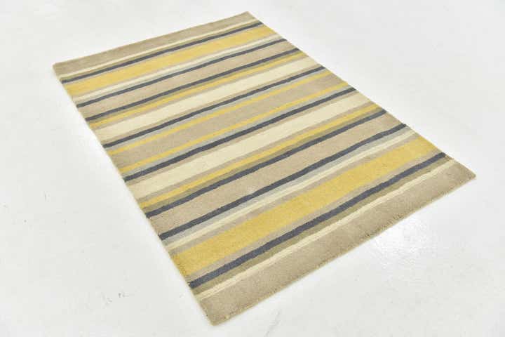 4' x 5' 7 Luna Wool Rug