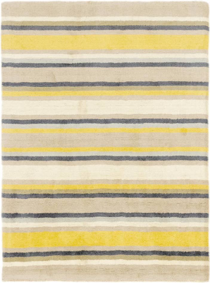 Detail image of 4' x 5' 7 Luna Wool Rug