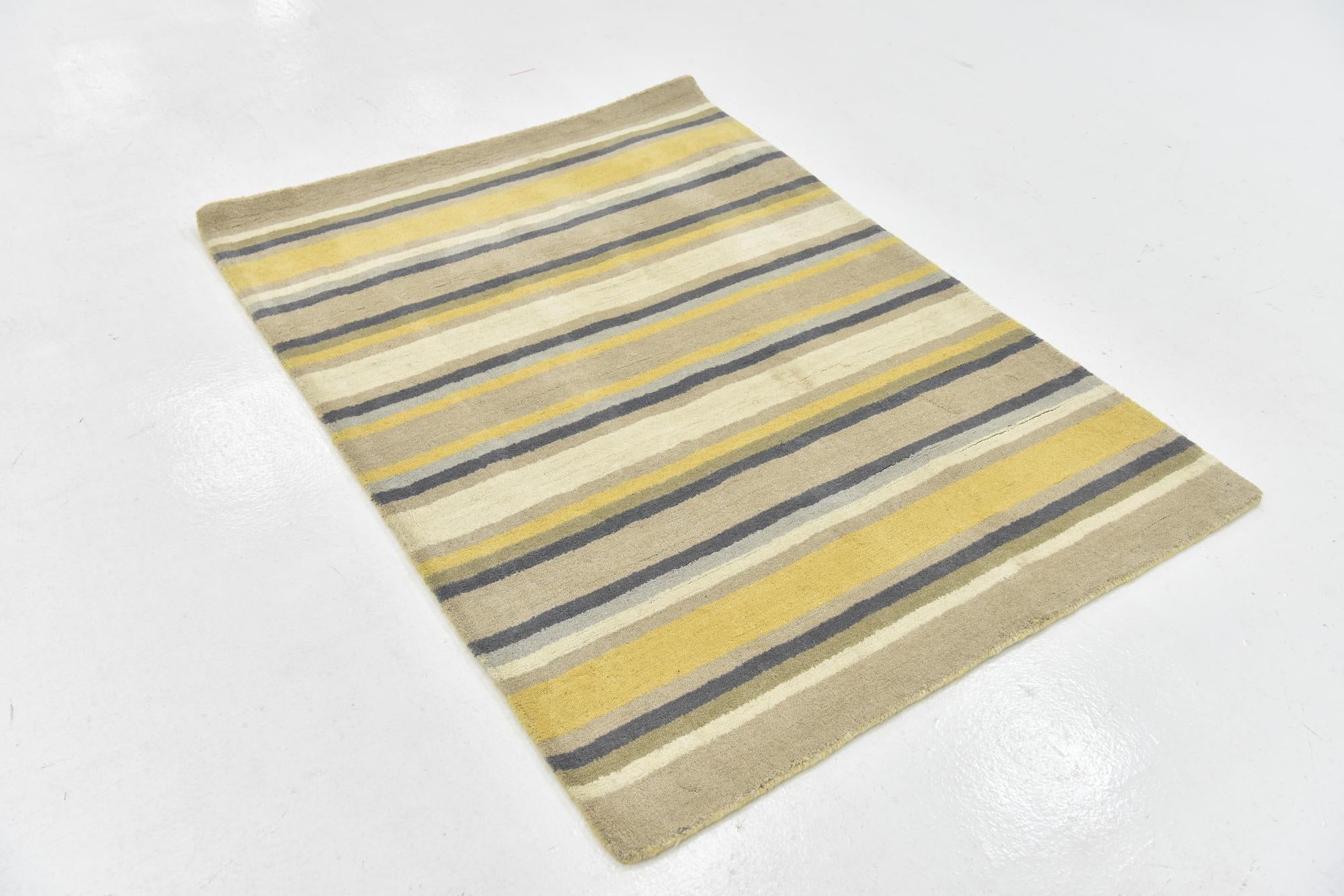 4' x 5' 6 Luna Wool Rug