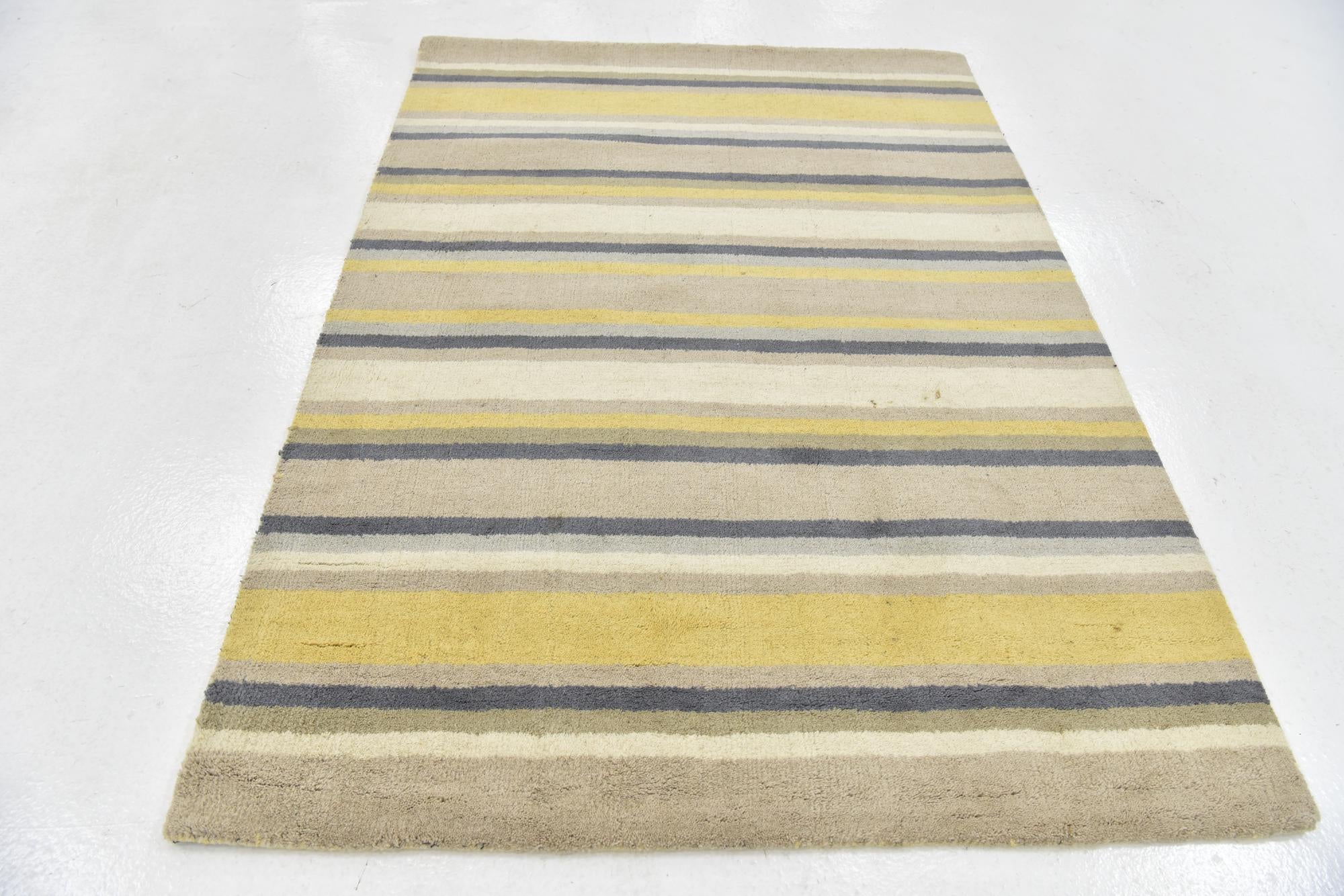 4' x 5' 5 Luna Wool Rug