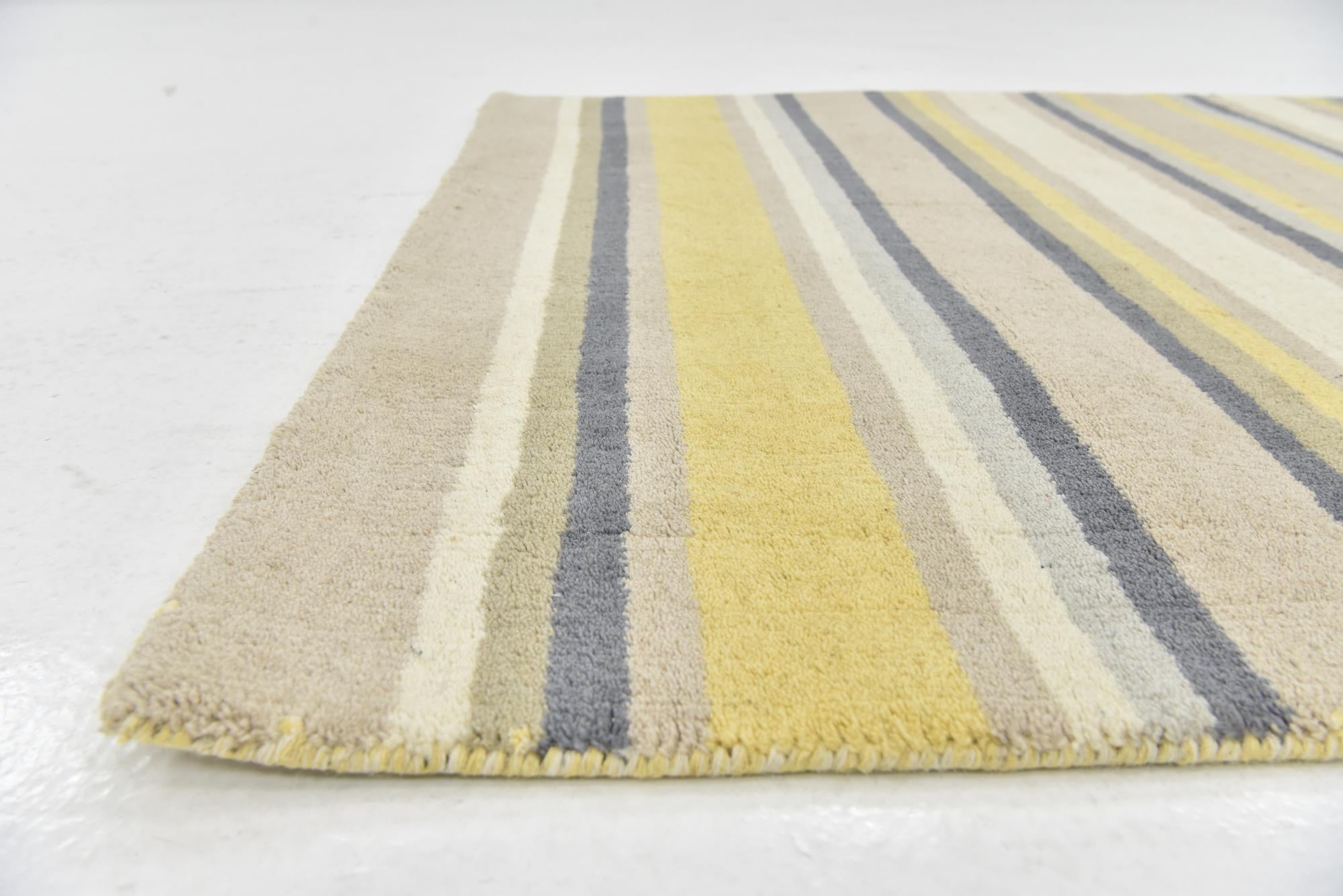 4' x 5' 5 Luna Wool Rug