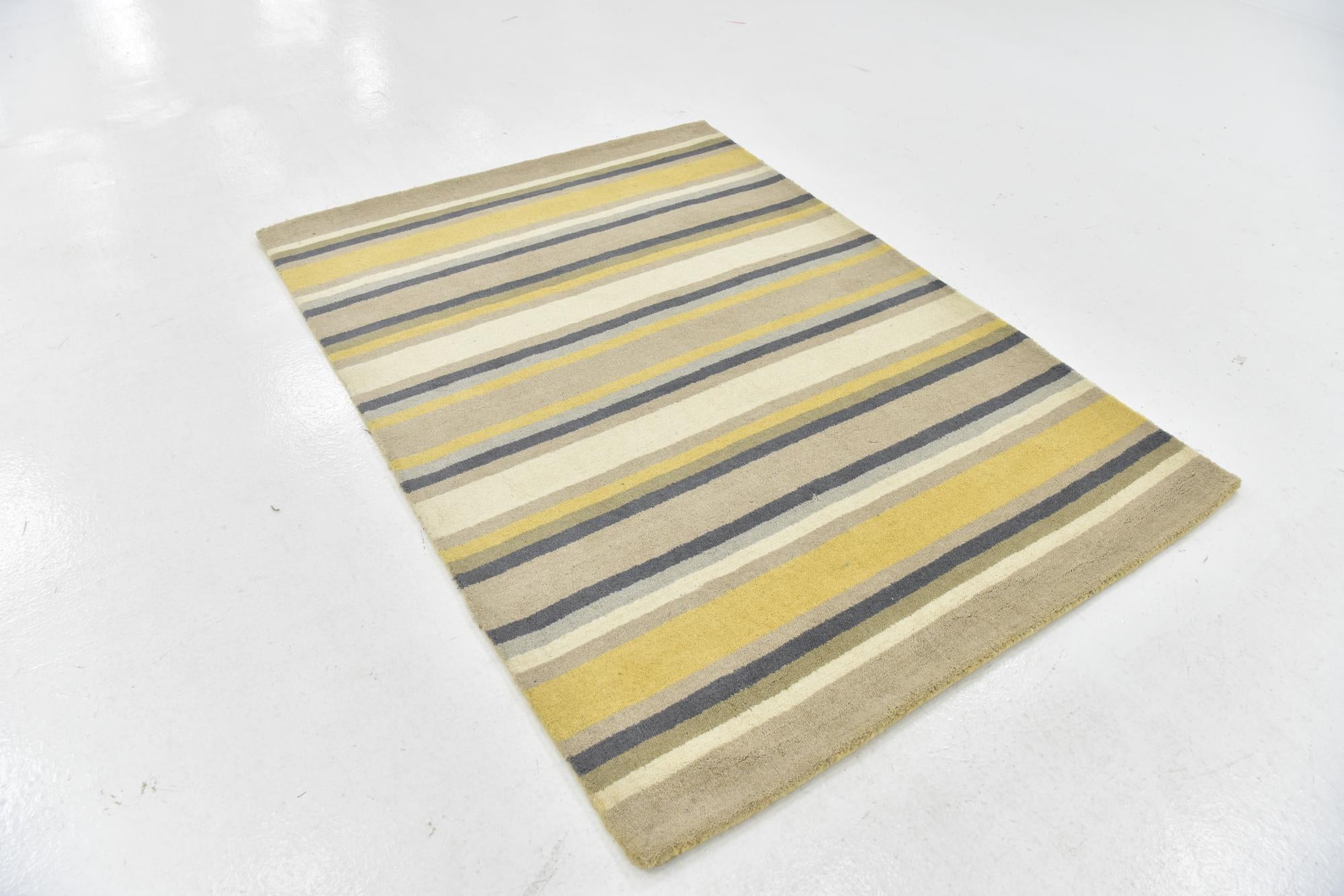 4' x 5' 6 Luna Wool Rug