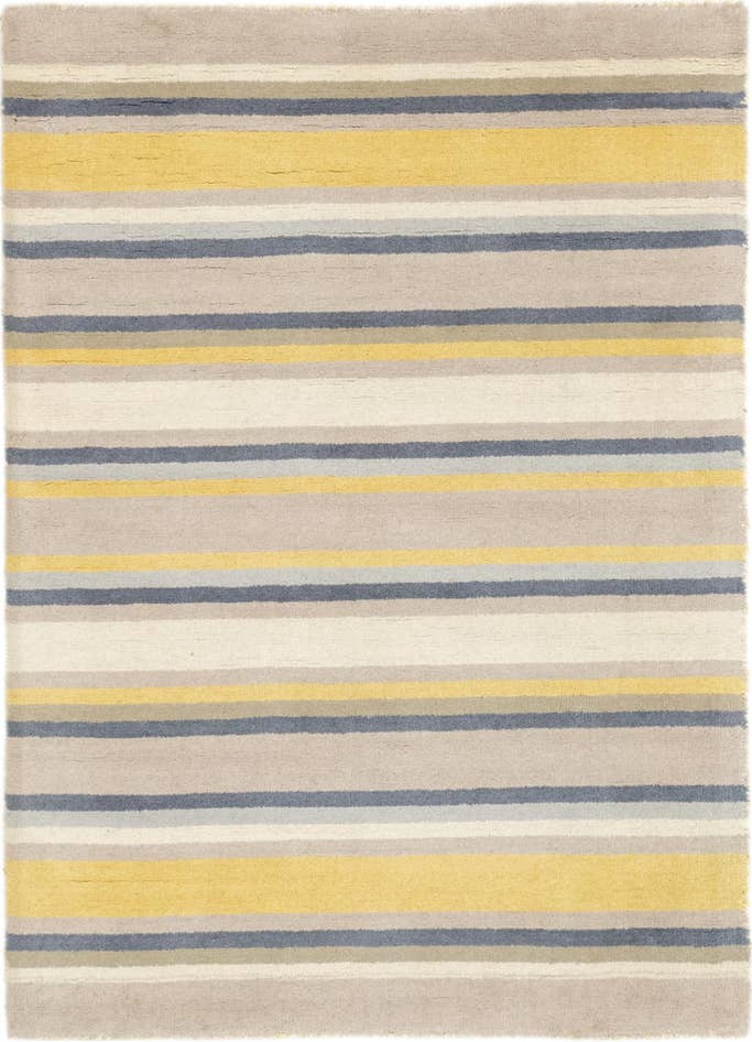 Detail image of 4' x 5' 6 Luna Wool Rug