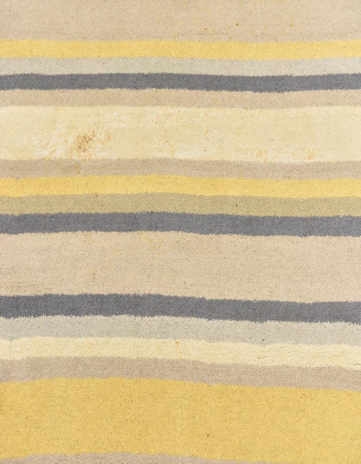 Detail image of 4' x 5' 6 Luna Wool Rug
