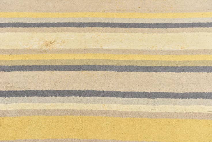 Detail image of 4' x 5' 6 Luna Wool Rug