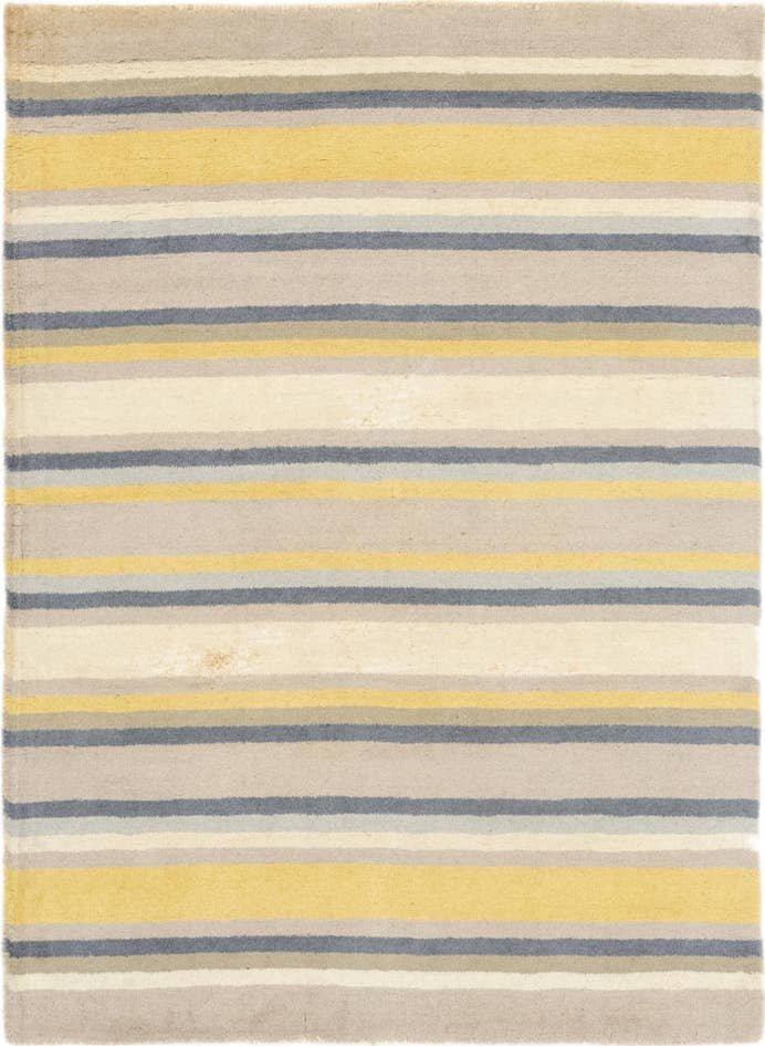 Detail image of 4' x 5' 6 Luna Wool Rug