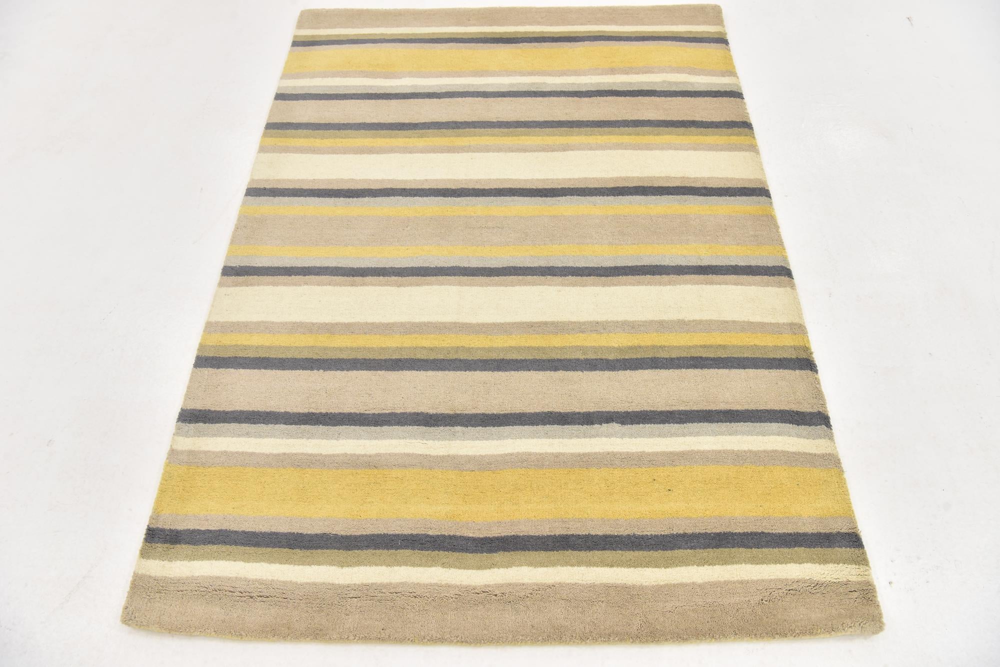 4' x 5' 7 Luna Wool Rug