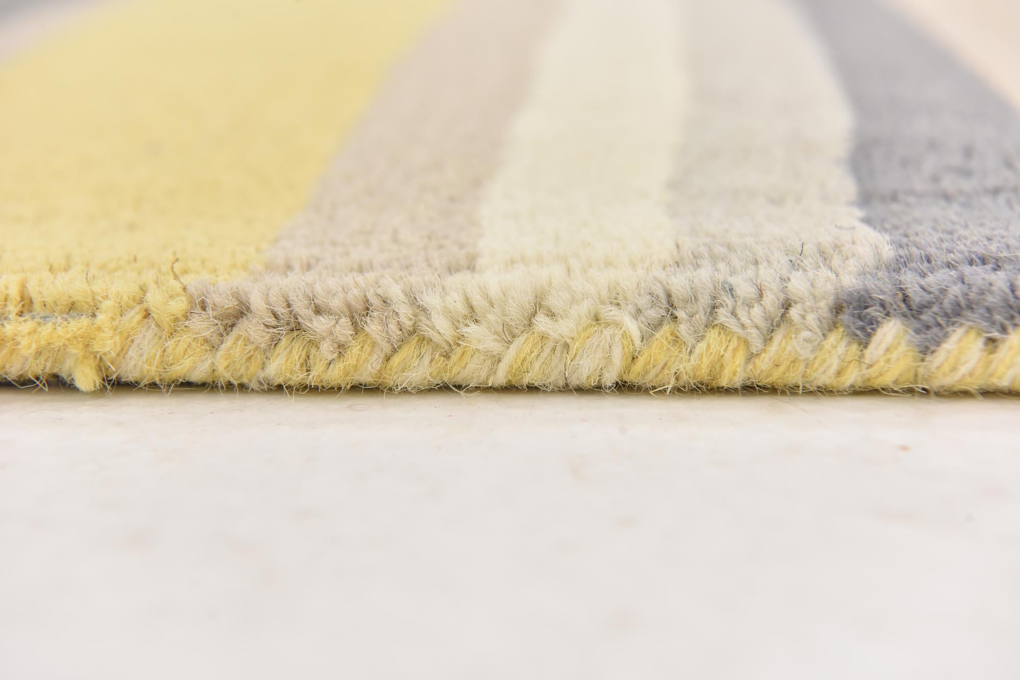 4' x 5' 7 Luna Wool Rug